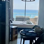 Blue Shades By The Coast דירה *