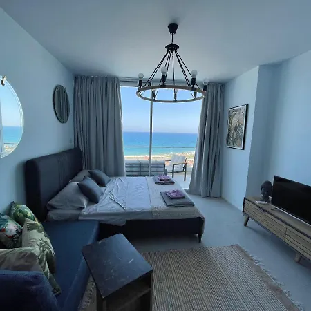 Sea View By The Coast Apartamento Famagusta (Northern Cyprus)