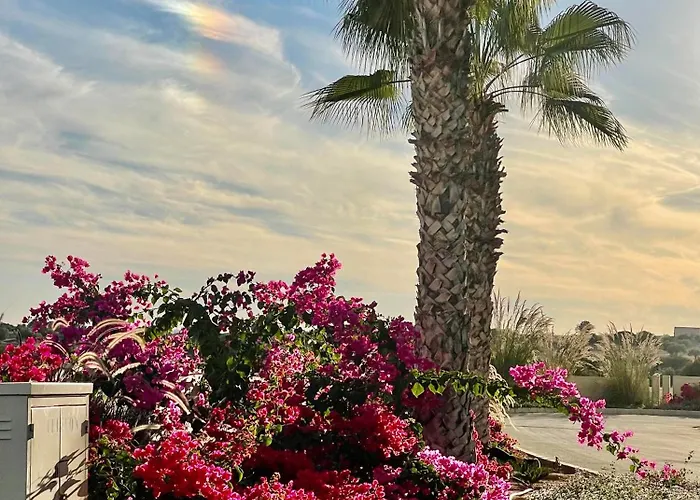 Sea View By The Coast Apartmán